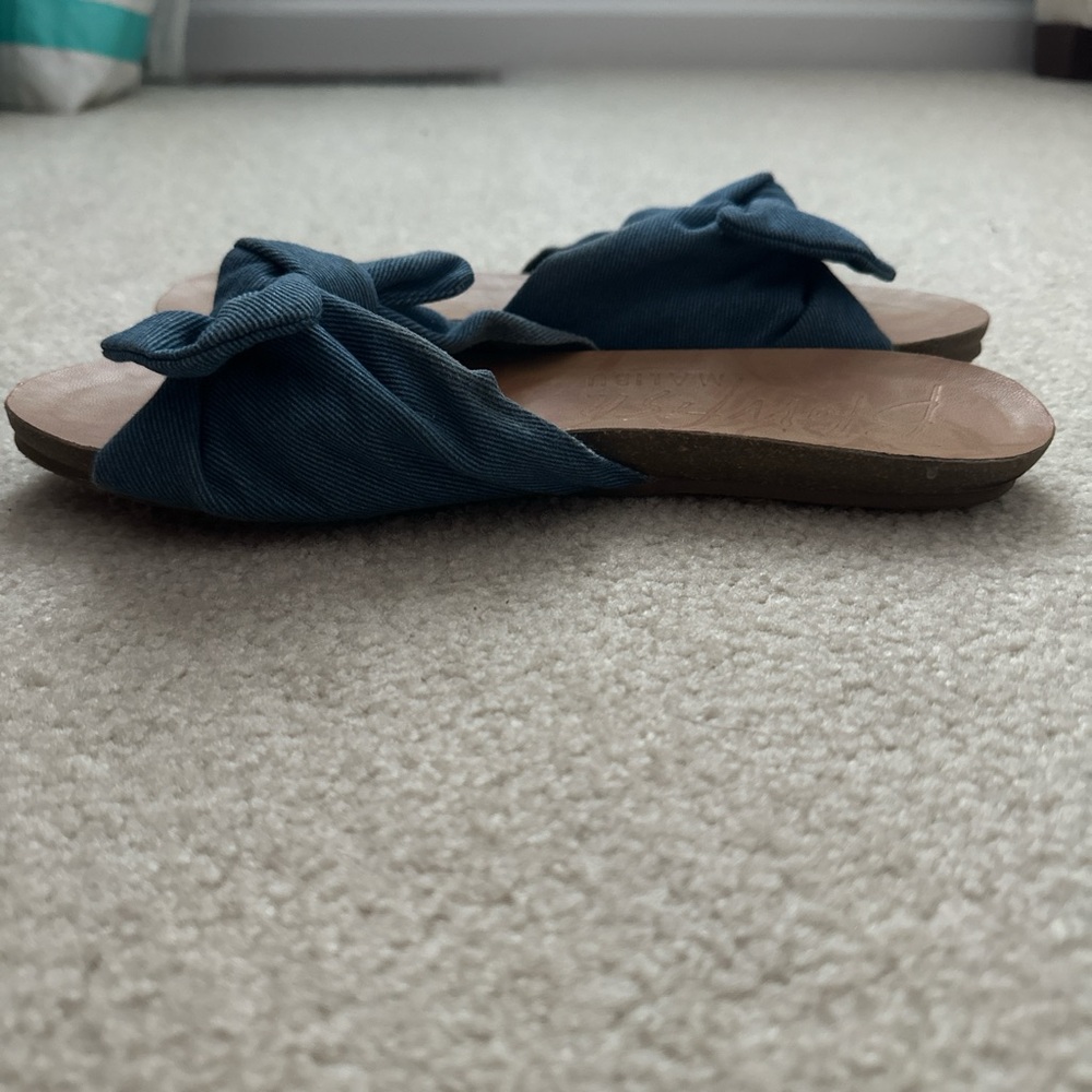 Sandals - Picture 3 of 4